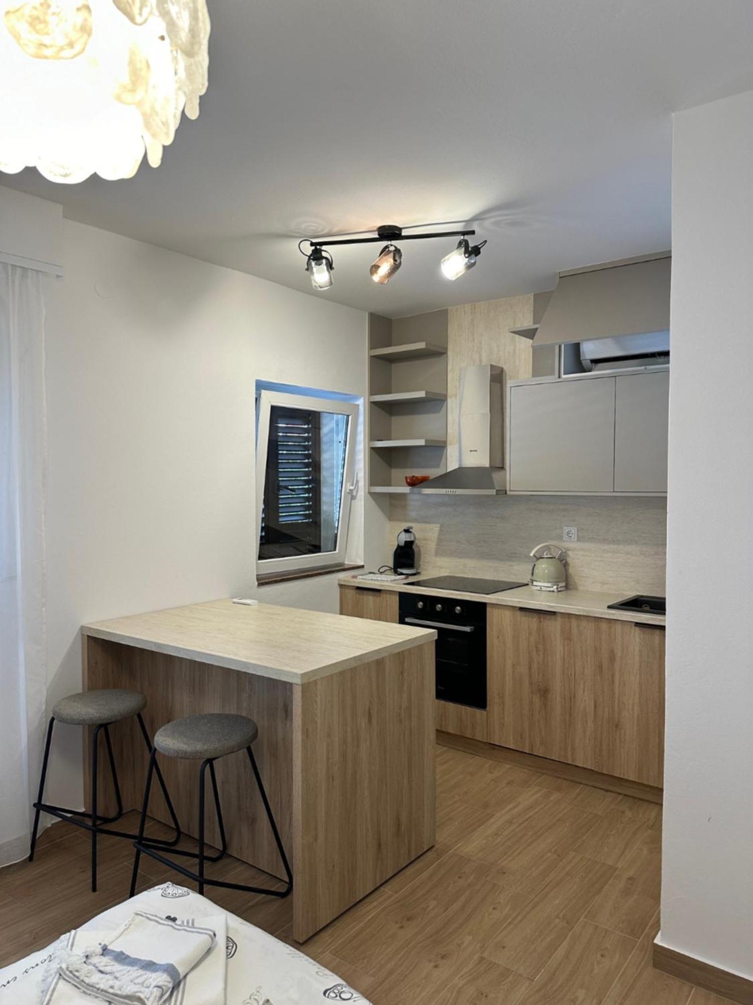 Apartmani Svemir Drage Exterior photo